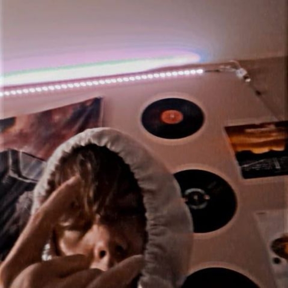 Meet your Posher, James - Picture 1 of 1